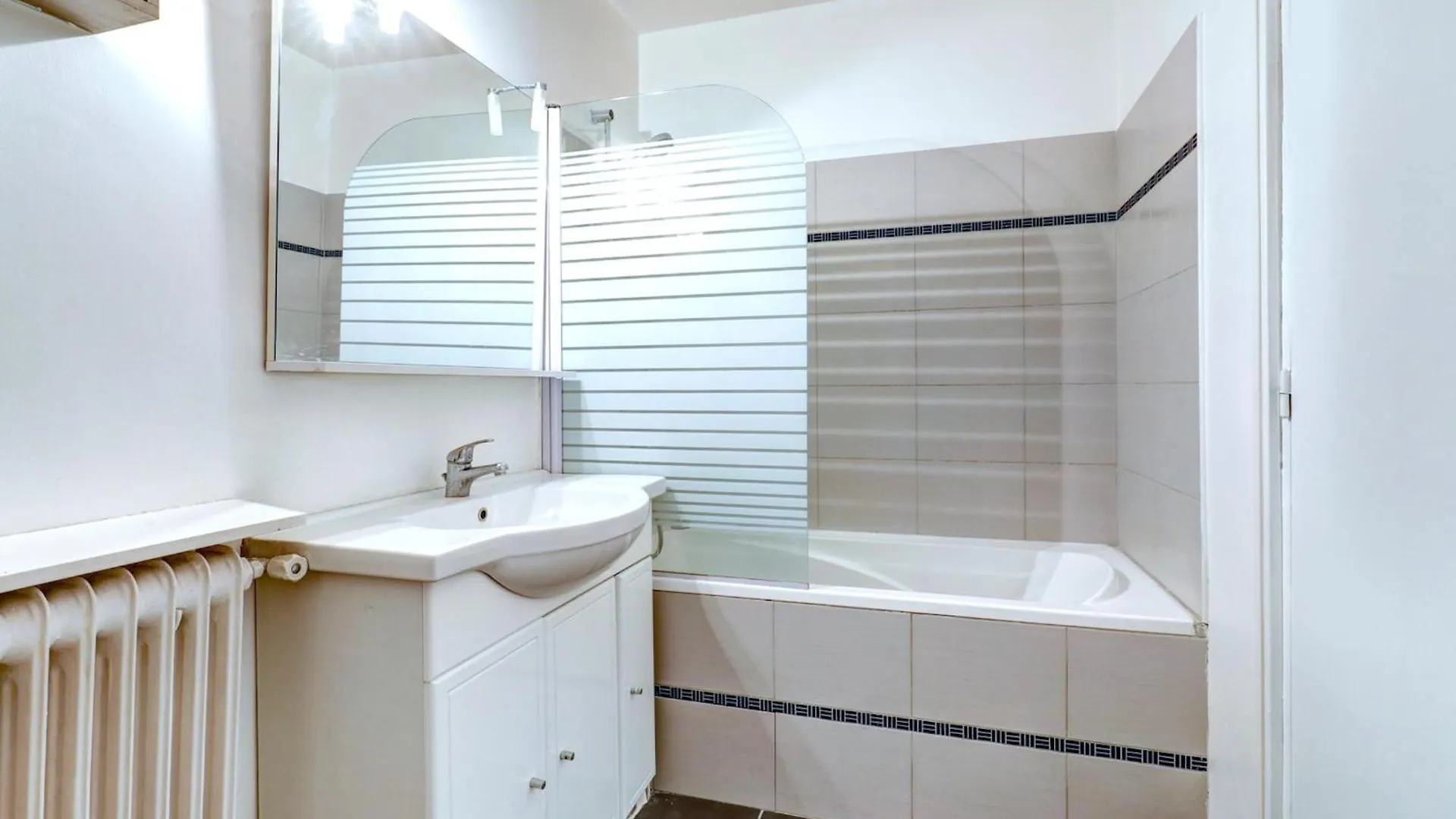 Palais Royal & Louvre - 1br - Cityapartmentstay Lägenhet